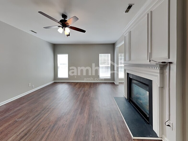 Building Photo - 1009 Yarrow St