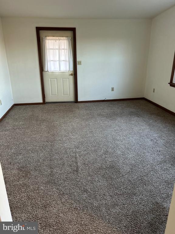 Building Photo - 1322 Red Hill Rd