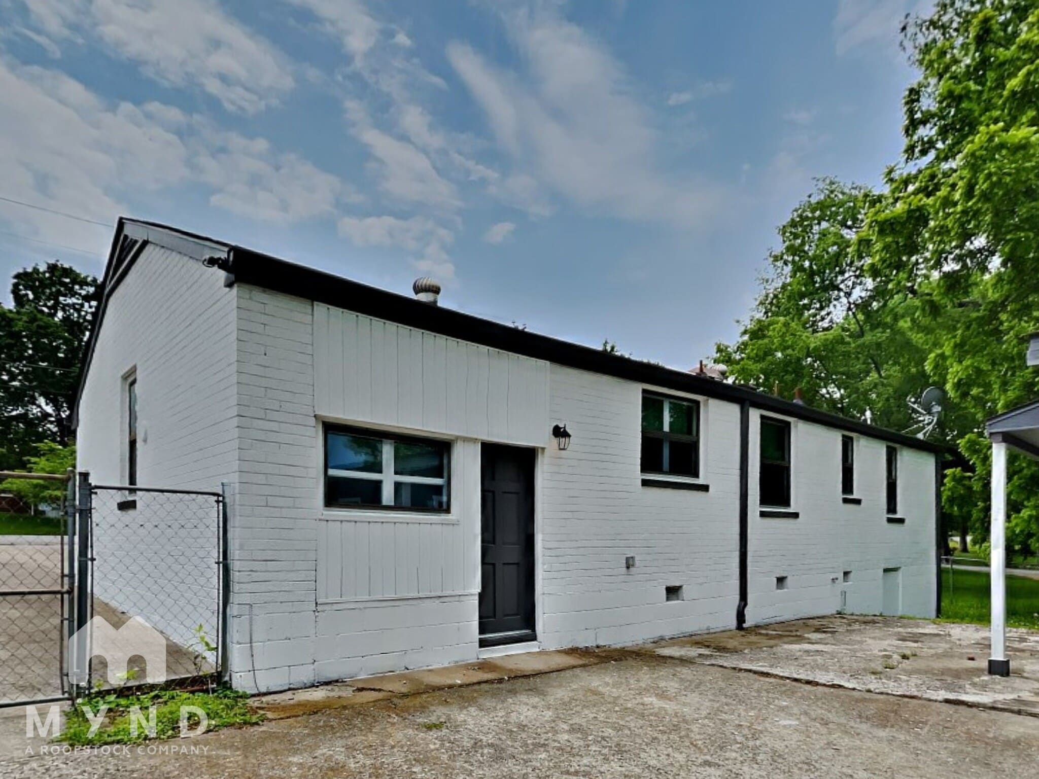 Building Photo - 352 Melpar Dr