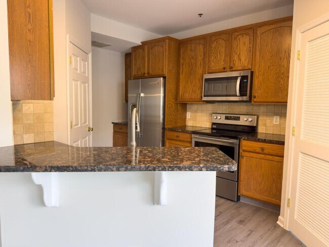 Building Photo - 942 Nittany Ct
