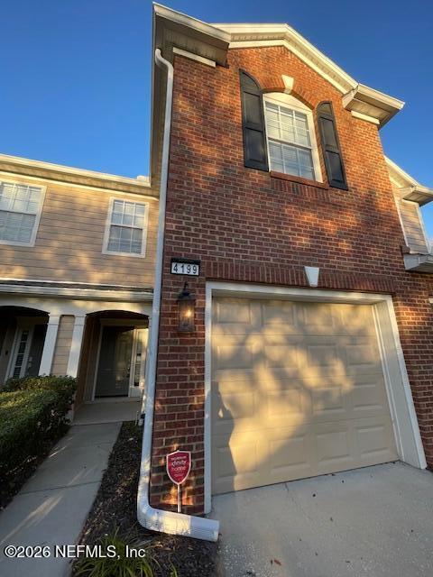 Building Photo - 4199 Highwood Dr