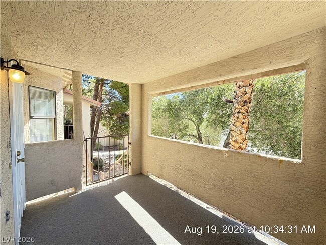 Building Photo - 705 Rock Springs Dr
