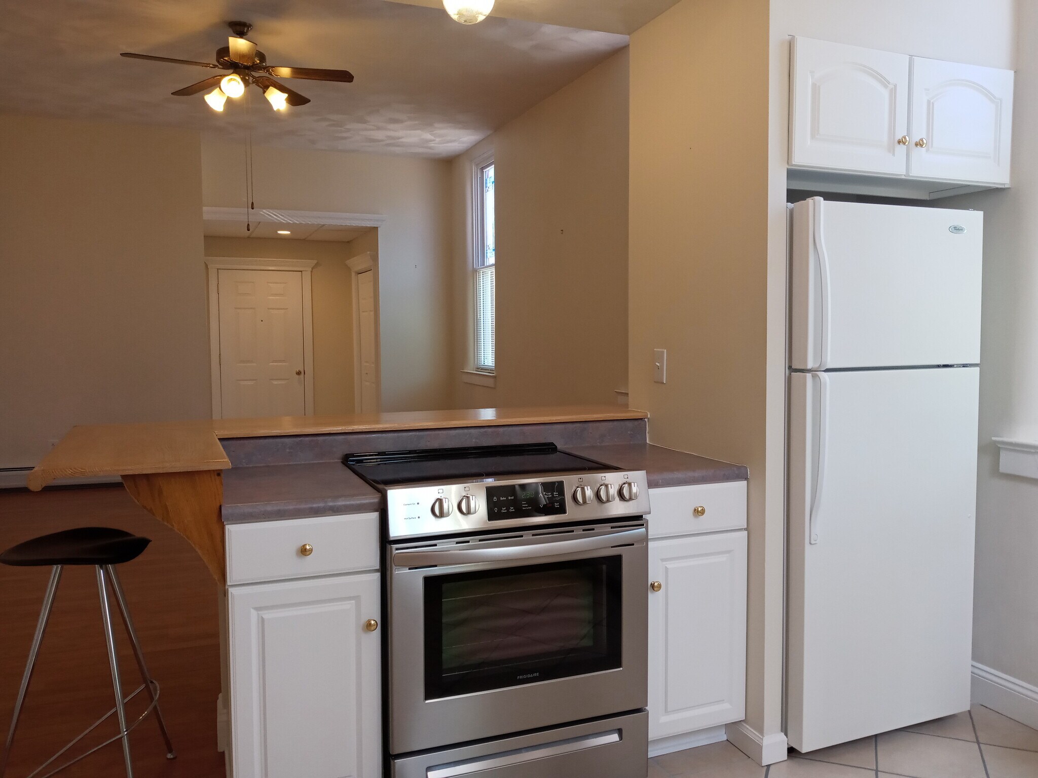Kitchen - 532 Pine St