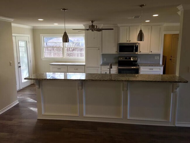 Building Photo - 3107 43rd St