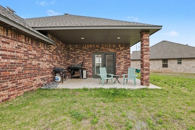 Building Photo - 12812 NW 141st Cir