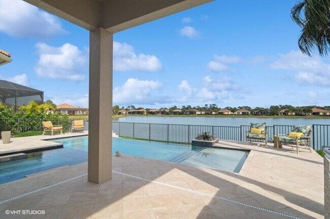 Building Photo - 17120 SW Ambrose Way