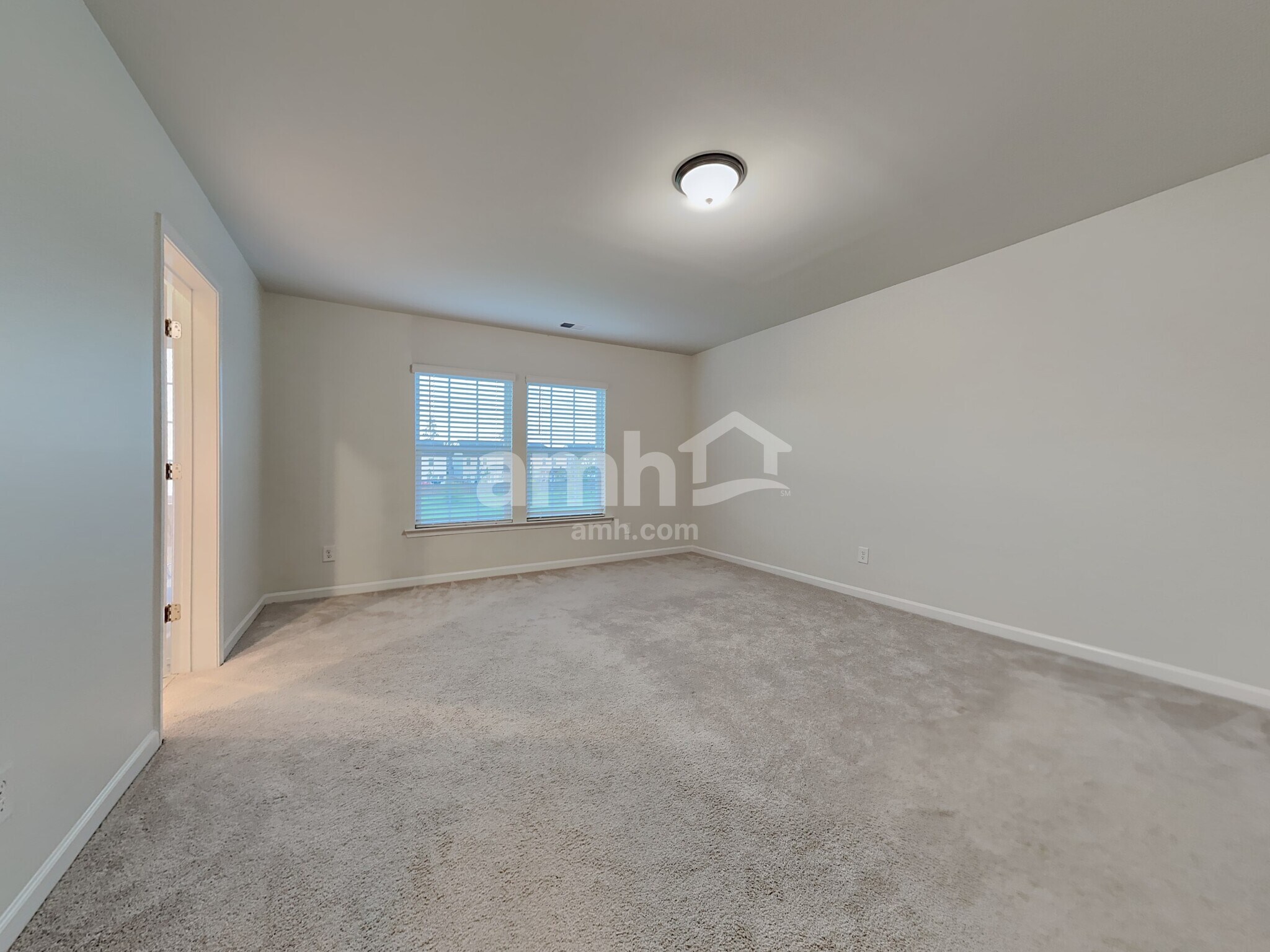 Building Photo - 139 Stagecoach Ave