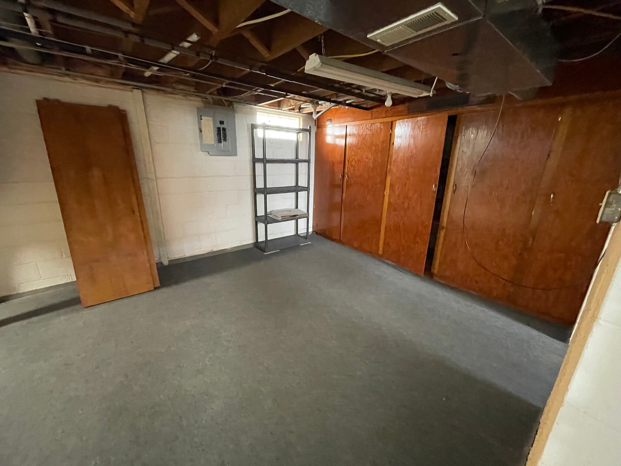 Building Photo - 709 Sackett St