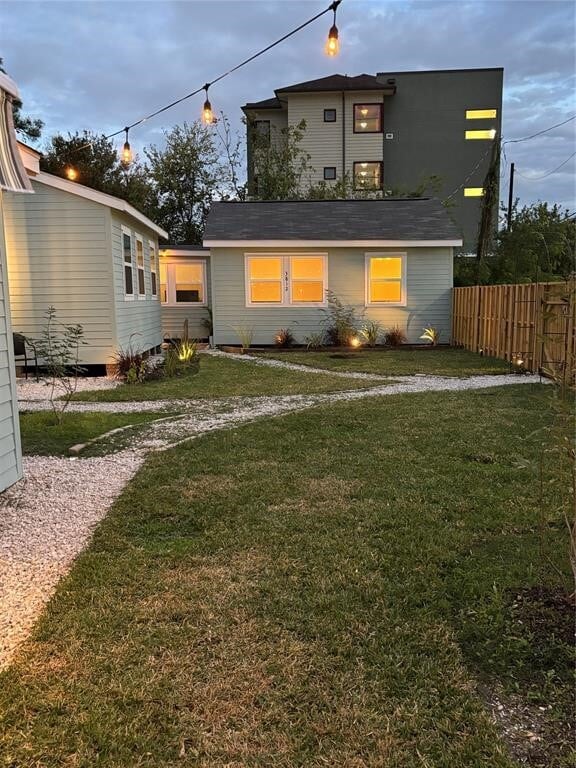 Building Photo - 3812 Fulton St