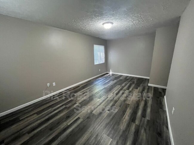 Building Photo - 4459 Catalina Ave