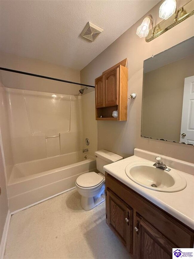 Building Photo - 110 Brendenwood Ct