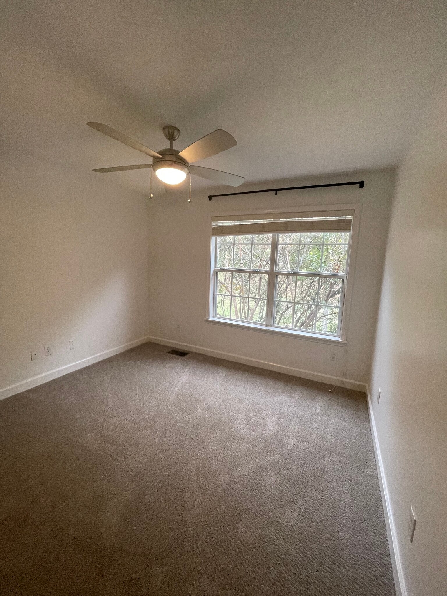 Upstairs 3rd Room - 2901 Harris Dr