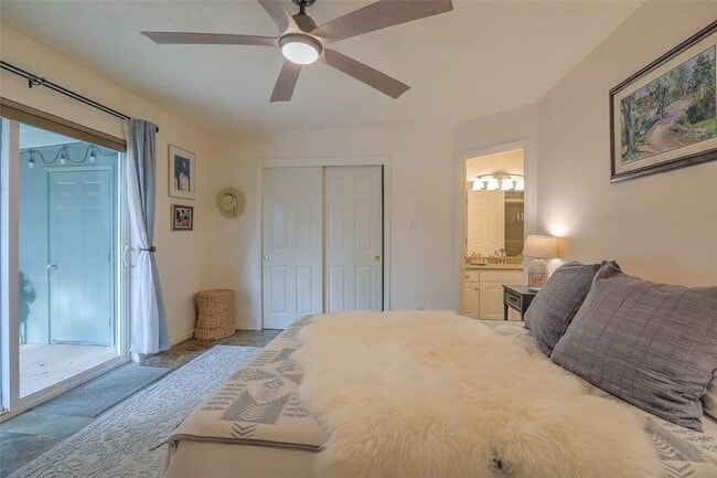 Building Photo - Midtown Santa Fe 3 Bed, 2 Bath, 2 Car Garage and EV Charger
