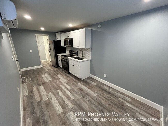 Building Photo - 2631 N 28th St