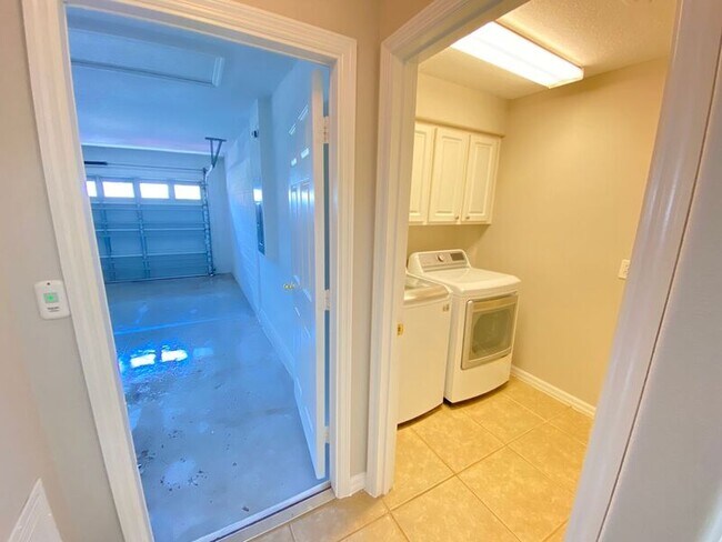 Building Photo - 9729 Pecky Cypress Way