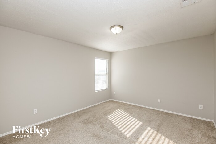 Building Photo - 5600 Ainsdale Dr