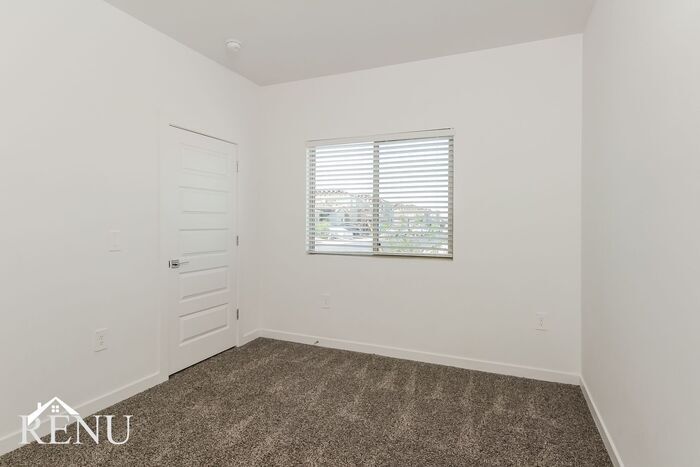 Building Photo - 13346 N Jessett Ln
