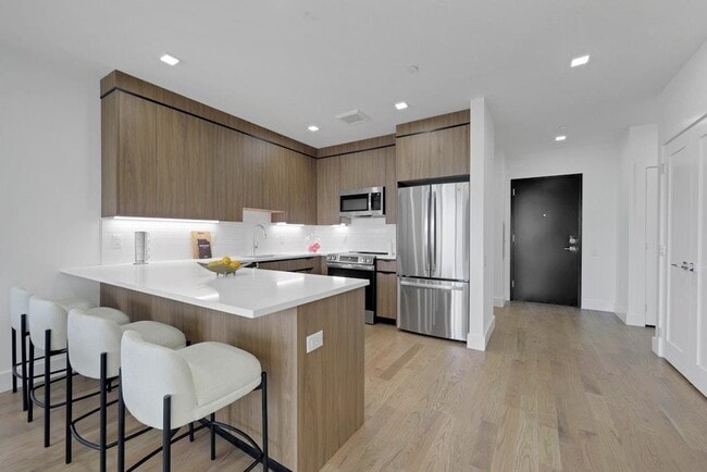 Primary Photo - 8404 4th Ave