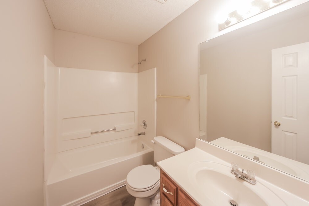 Building Photo - 923 Remington Cove