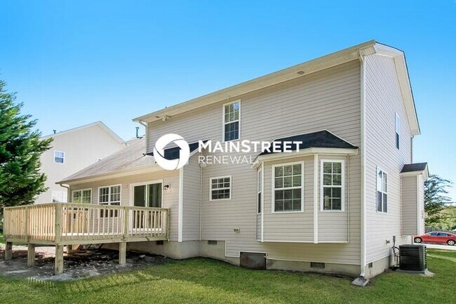 Building Photo - 4 Bedroom Pet-Friendly Home in Winston-Salem, NC with Main Street Renewal