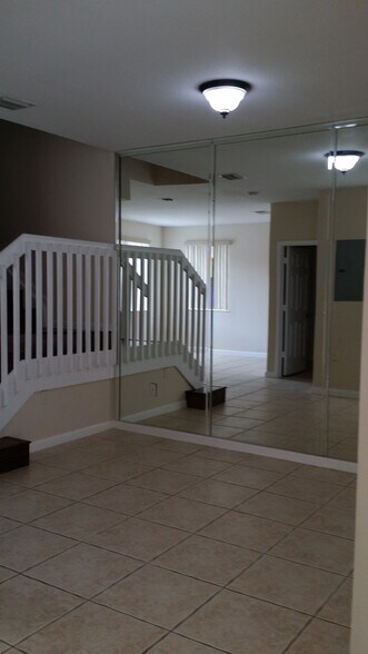 dining room - 2719 SE 15th Pl