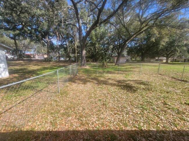 Building Photo - 5413 McLeod Dr