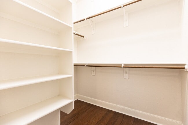 Building Photo - 5041 Country Nest
