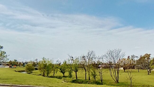 Building Photo - 3607 Stables Ln
