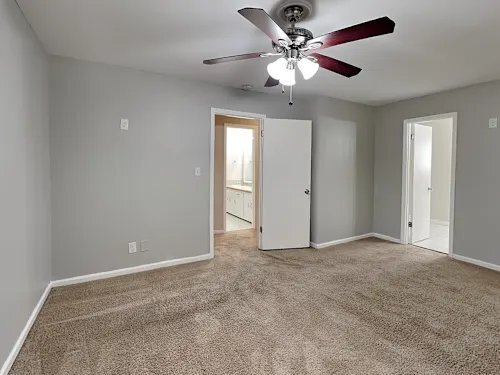 Building Photo - 2815 Rainbow Forest Dr