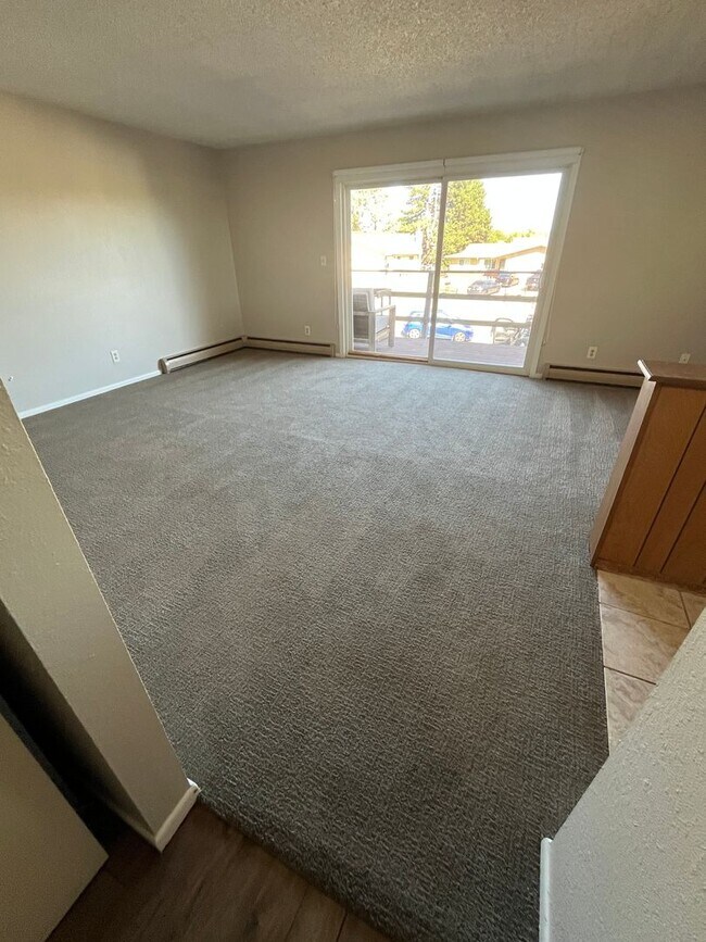 Building Photo - 3-Bed, 2-Bath Duplex across from Lake Loveland!