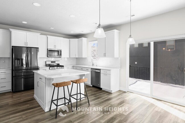 Building Photo - 2191 W Northridge Dr