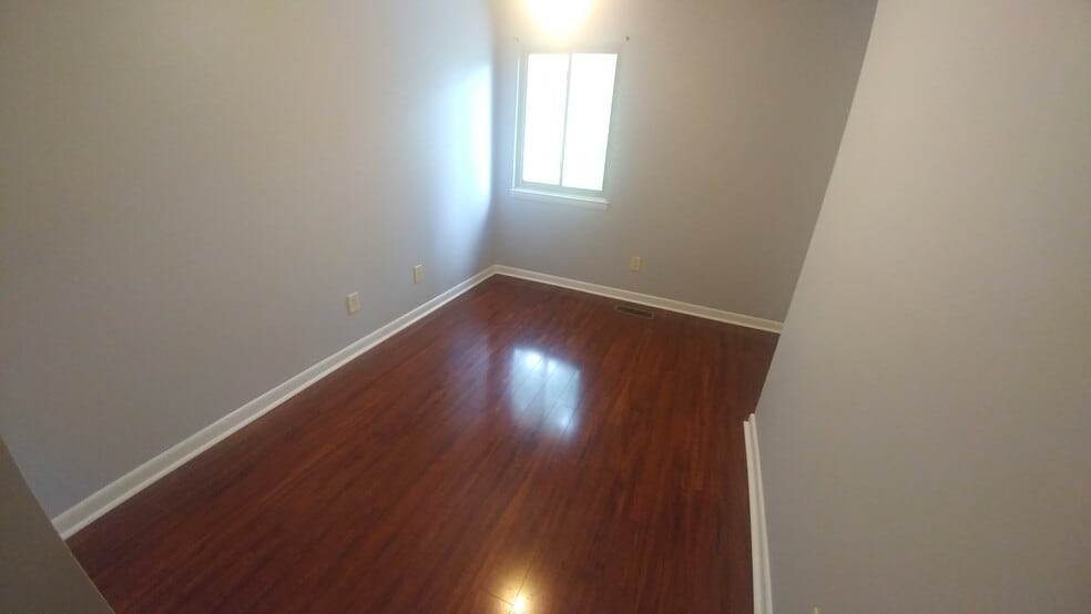 3rd Bedroom - 1722 Donlee Dr