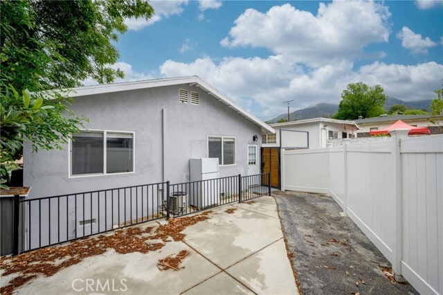 Building Photo - 7726 Le Berthon St