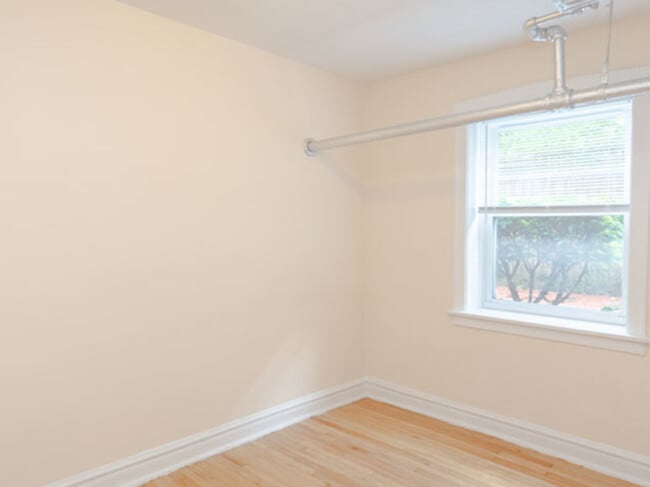 Building Photo - 2242 N Monticello Ave