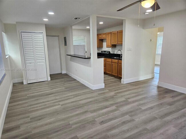 Building Photo - 2111 Wiley Ct