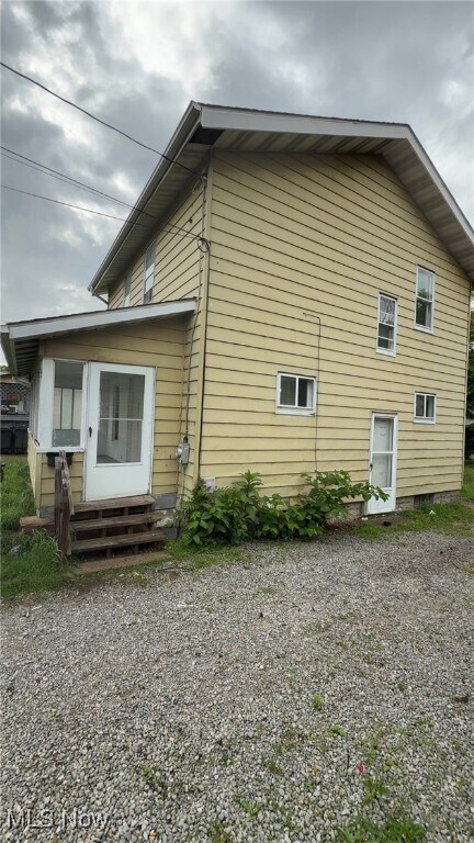 Building Photo - 1057 Joy Ave