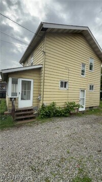 Building Photo - 1057 Joy Ave