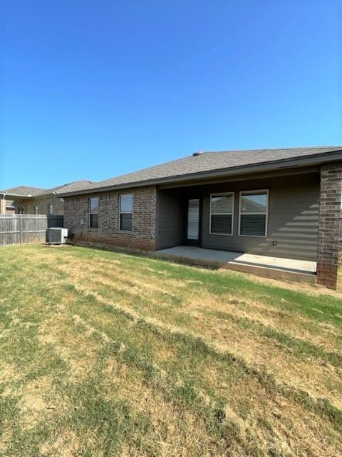 Building Photo - 825 Barbaroot Dr