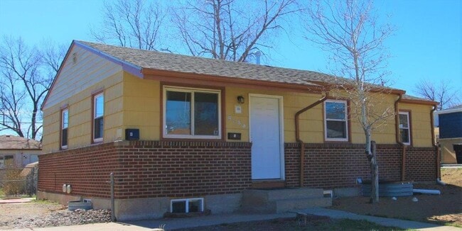 Building Photo - 9280 Travis St