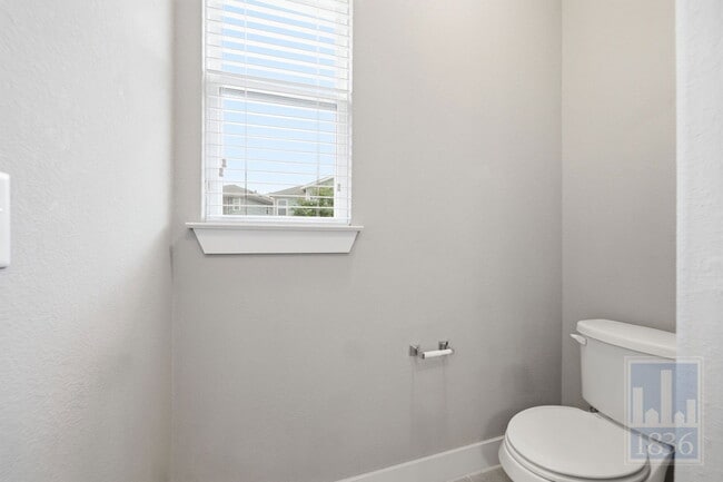 Building Photo - 5901 Rubicon Run