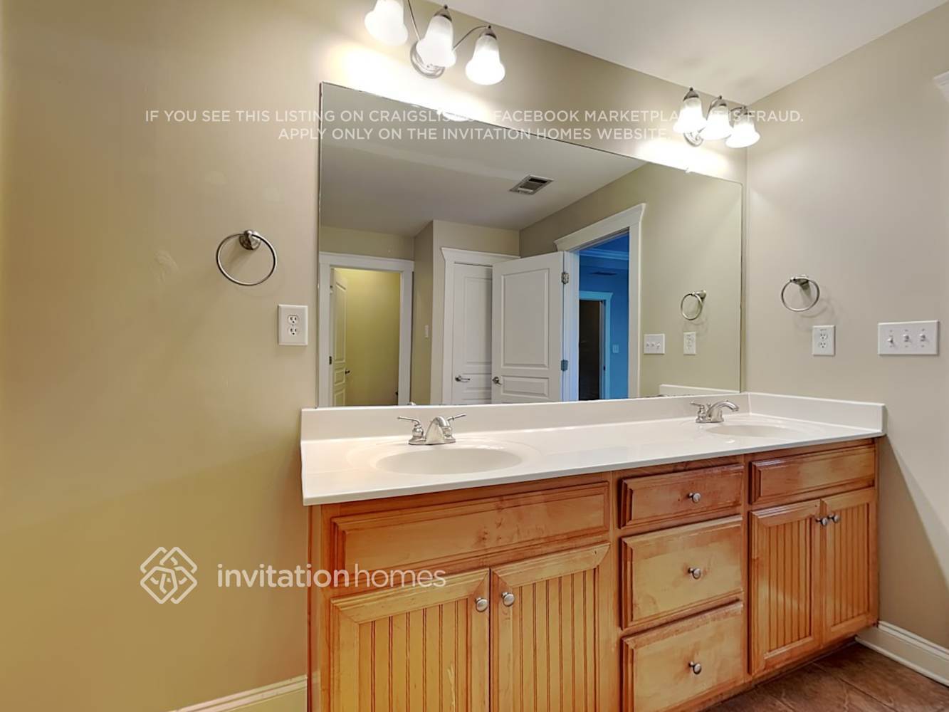 Building Photo - 1537 Boulder Walk Dr SE