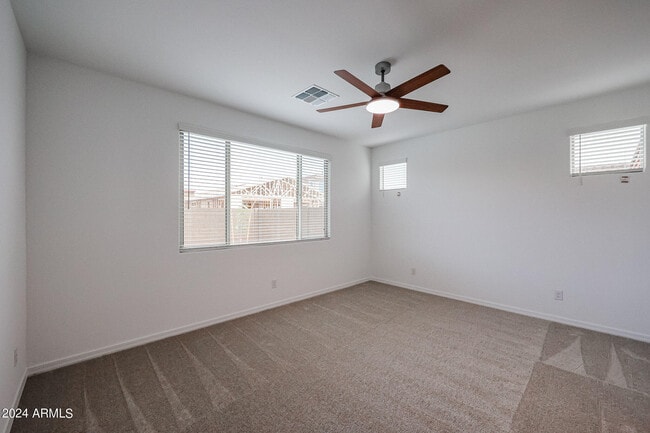 Building Photo - 8752 W Medlock Dr