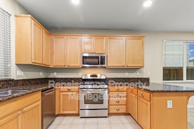 Building Photo - 15896 4 Corners Ct