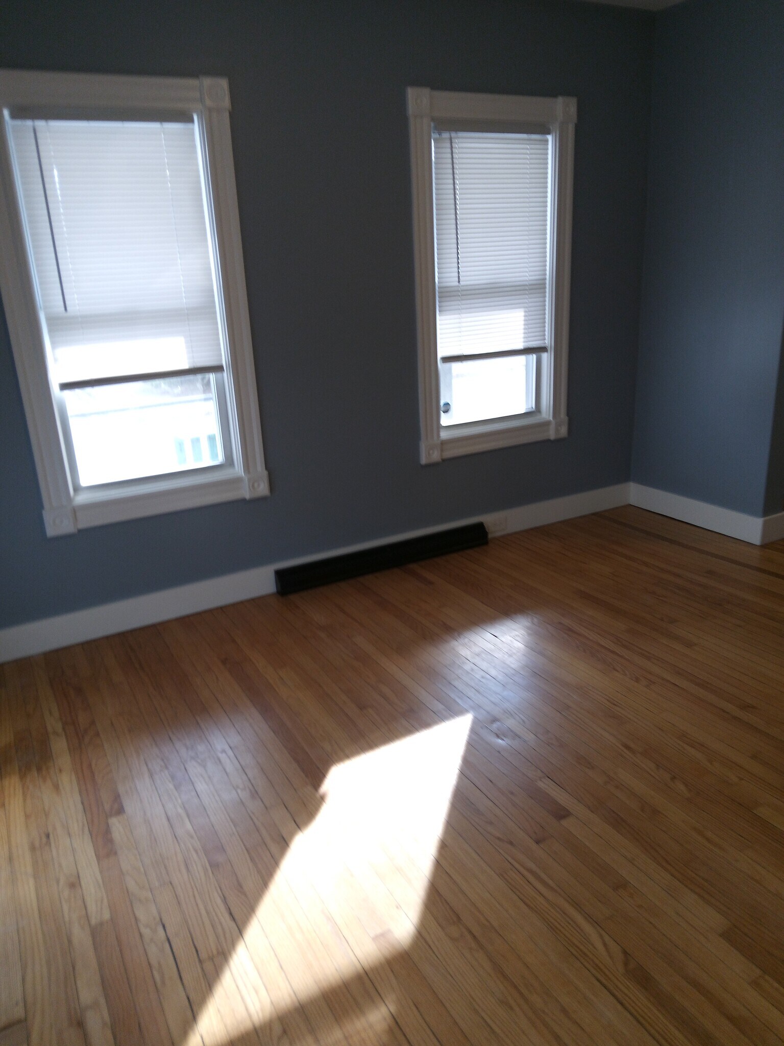 Building Photo - 13 2nd St