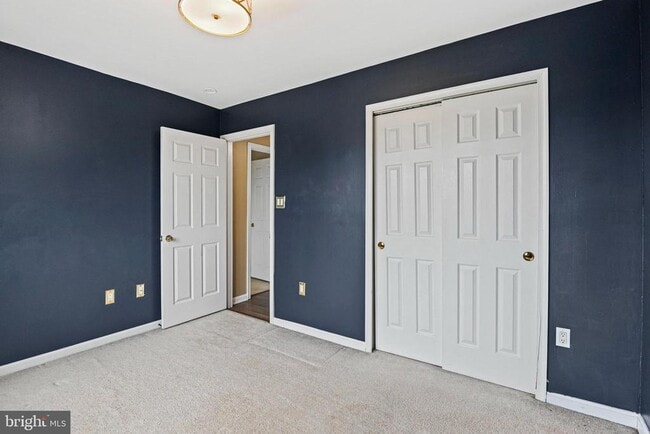 Building Photo - 43515 Blacksmith Square