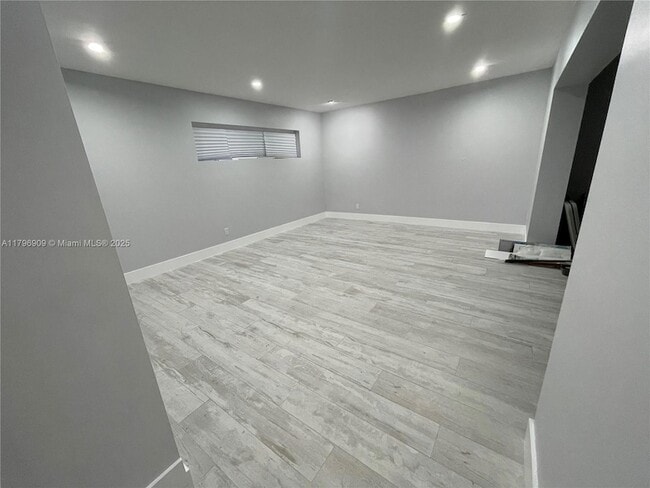 Building Photo - 10945 SW 172nd Terrace