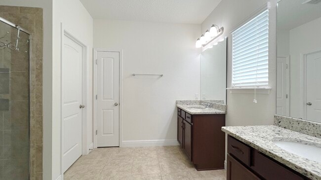 Building Photo - 8559 Crescendo Ave