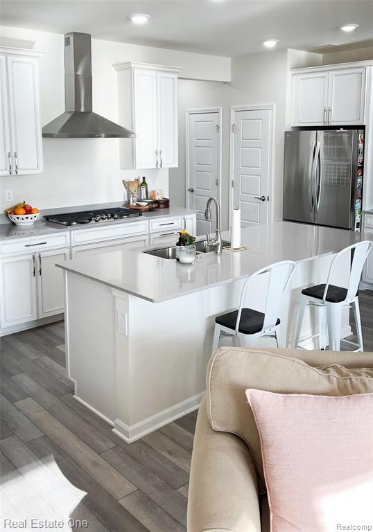 Building Photo - 4932 Glenora Dr