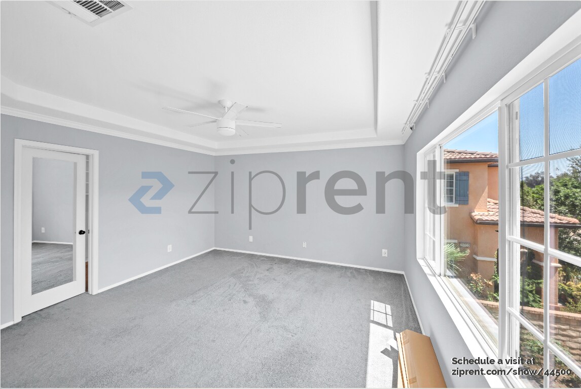 Building Photo - 25333 Los Arqueros Dr