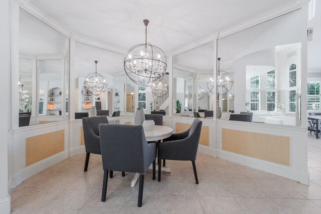 Building Photo - 5235 SW 171st Ave